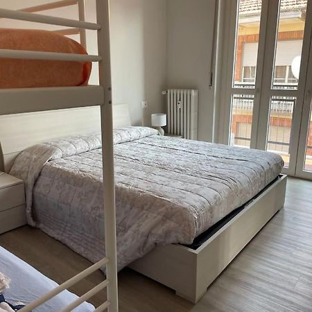 Suite De Rolandis Cin Itoo5Oo5C22Cdbezny 아스티 외부 사진