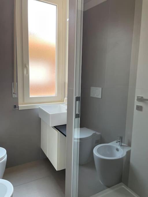 Suite De Rolandis Cin Itoo5Oo5C22Cdbezny 아스티 외부 사진